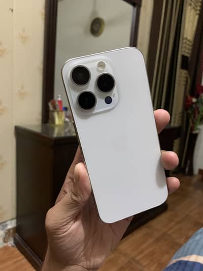 Apple iPhone 15 Pro