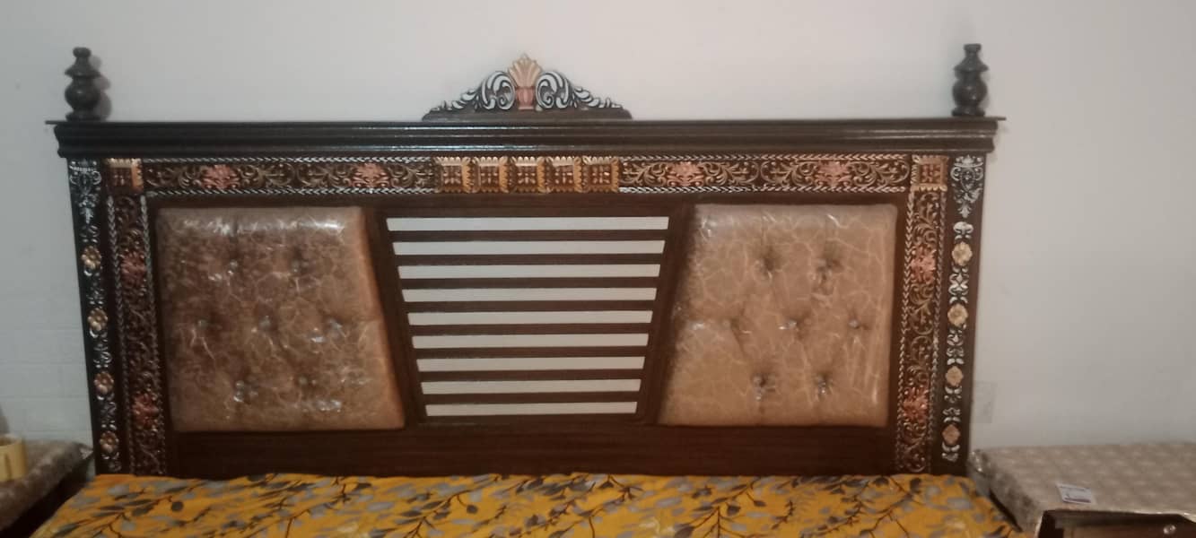  bed 0