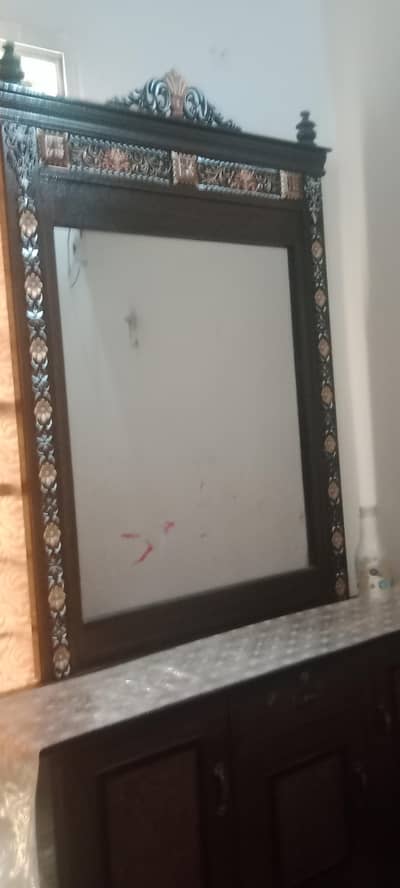 dressing table and drawra
