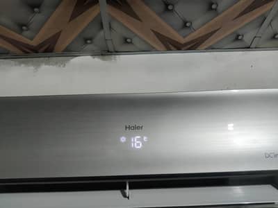 Haier 1 ton heat&cool 2 month used