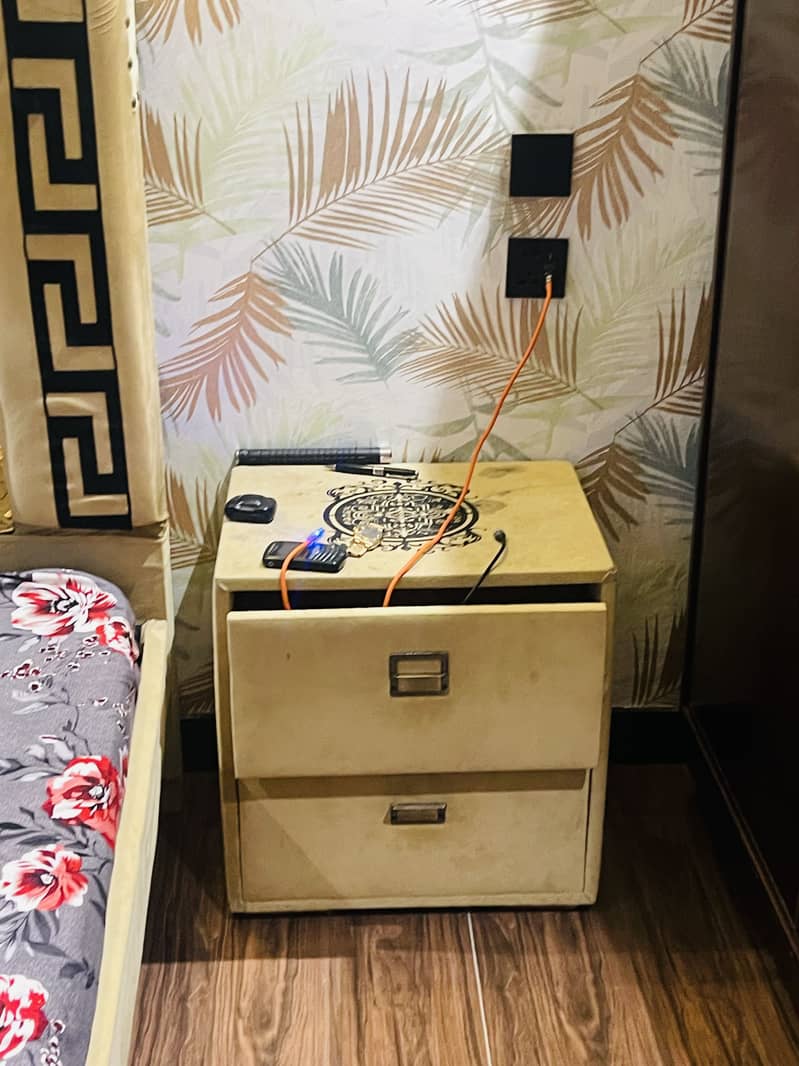 Single bed 4