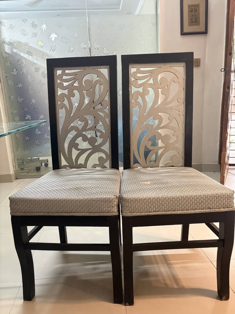 Dining table 7