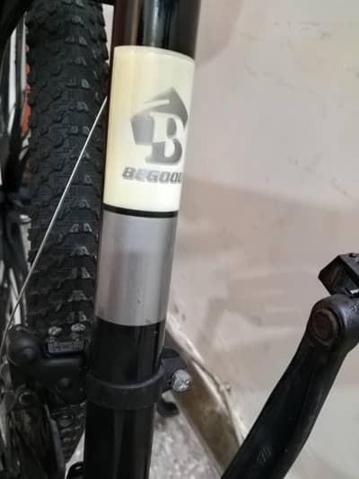 26 INCH IMPORTED GEAR CYCLE 6 MONTHS USED URGENT SALE 03126388507