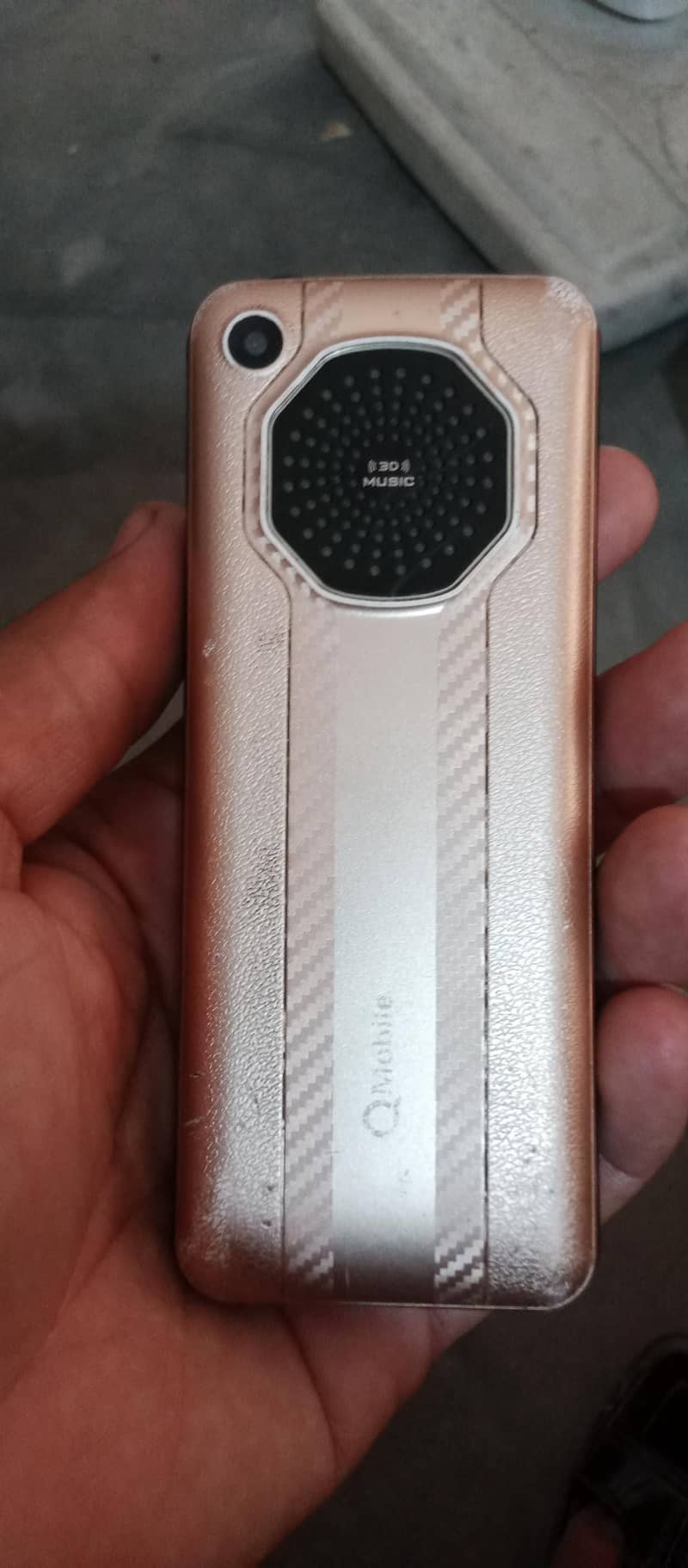 QMobile E3000 1