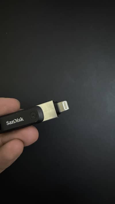Sandisk OTG for iPhone 7, 8, X, 11, 12, 13, iphone SE 2 & 3, iXpand