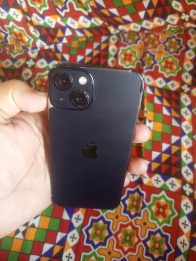 Apple iPhone 13