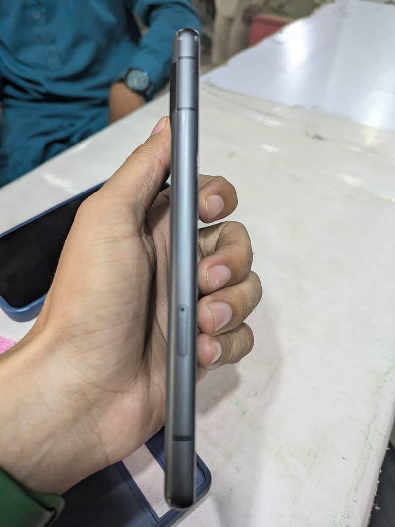 Google Pixel 7a 2