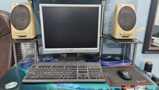 Intel Core i5 with monitor and full accessories