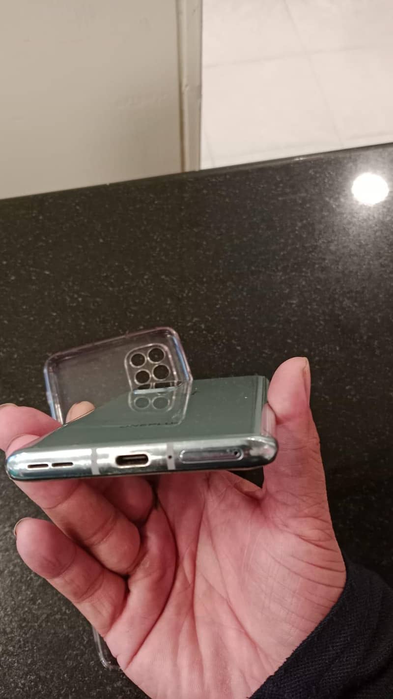 One Plus 8T 4