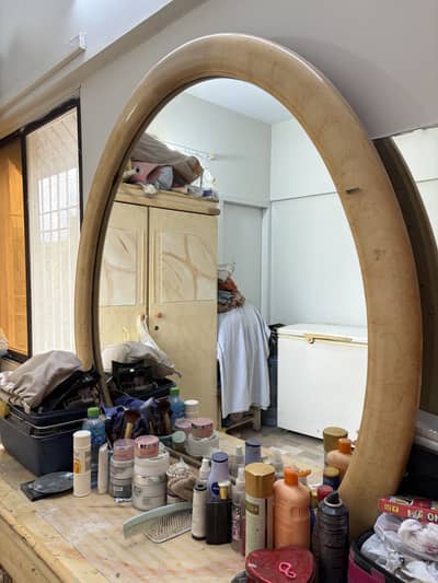 Dressing table available in reasonable price