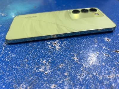 Vivo Y100