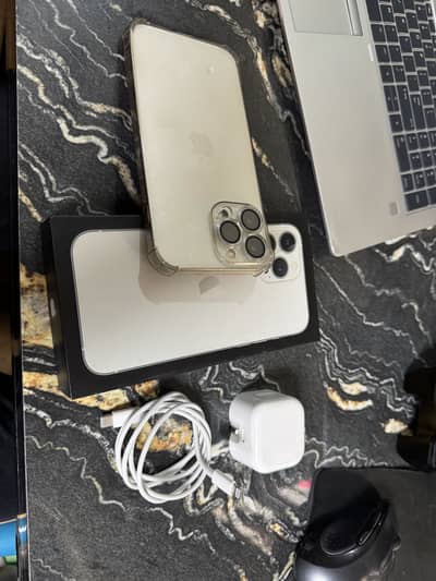 iPhone 13 Pro Max – White – 80% Battery Health