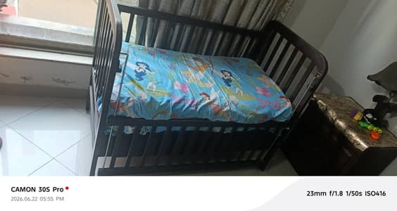 baby cot for sale