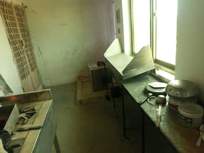 Pizza shop kitchen samaan all equipments available for sale. . .