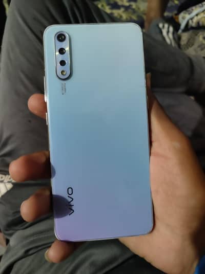 Vivo S1