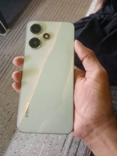 Infinix Hot 30 Play 4gb ram 64gb internal storage only set hai