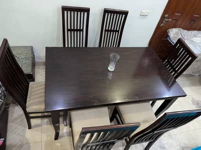 Dining Table 6 Seater Brown color like new