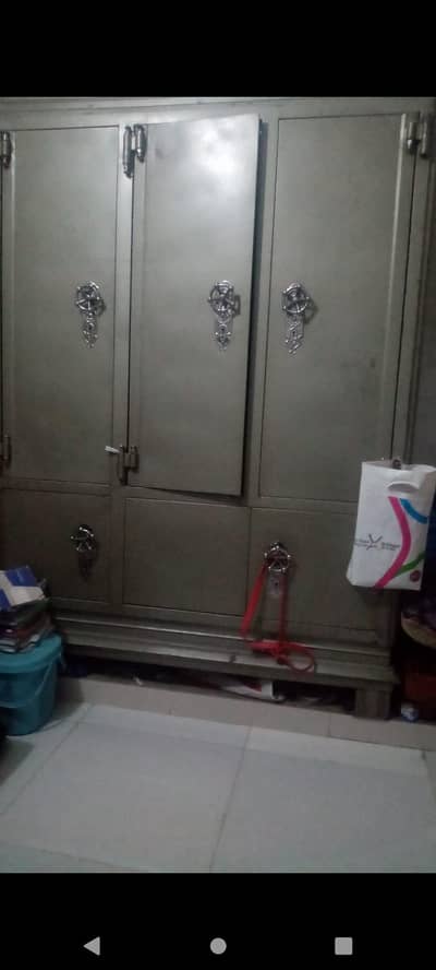 iron safe almirah