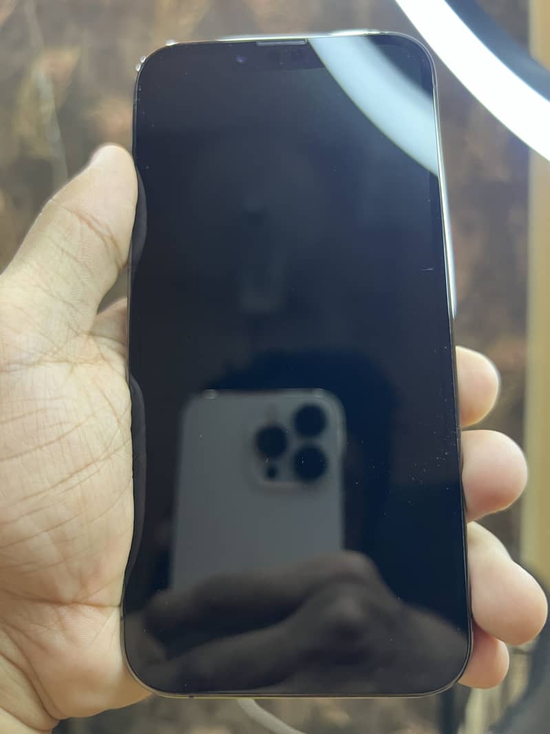 iPhone 13 Pro 8