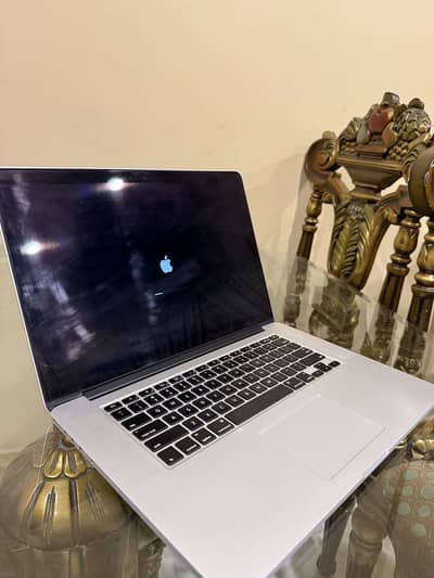 Macbook pro retina 15 inches mid 2015