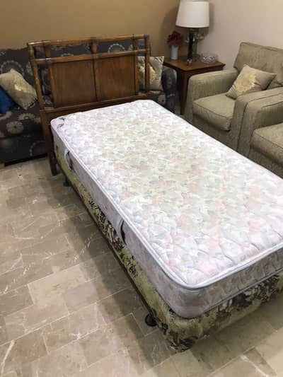 Single bed Drexel heritage, with Master molty Spring mattress
