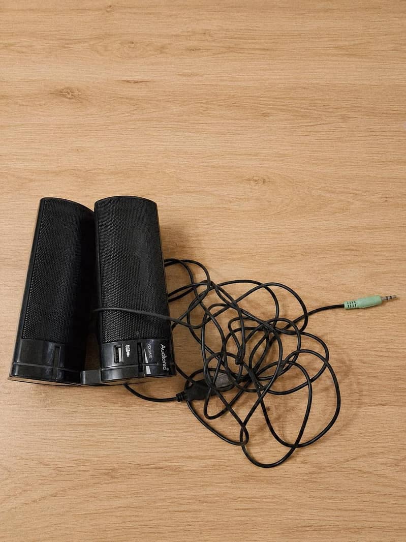 non-bluetooth audionic speakers 1