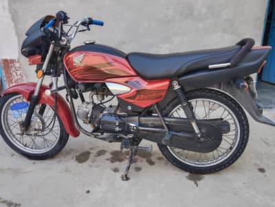 Honda 100 All Decoments Clear 2017 Model