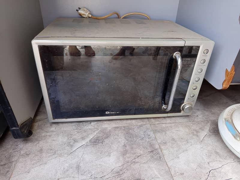 Dawlance microwave 1