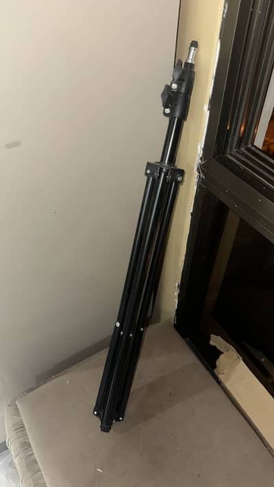 Tripod stand