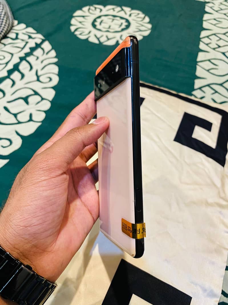 Google Pixel 6 3
