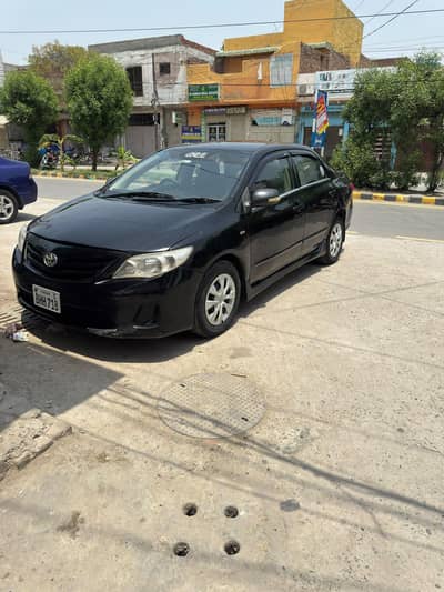 Toyota Corolla XLI 2012 to gli chat piller genuine urgent sale