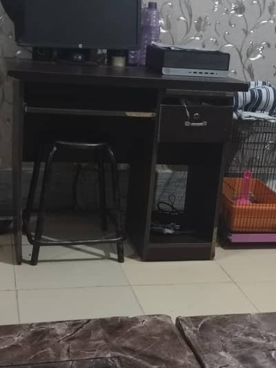 computer table