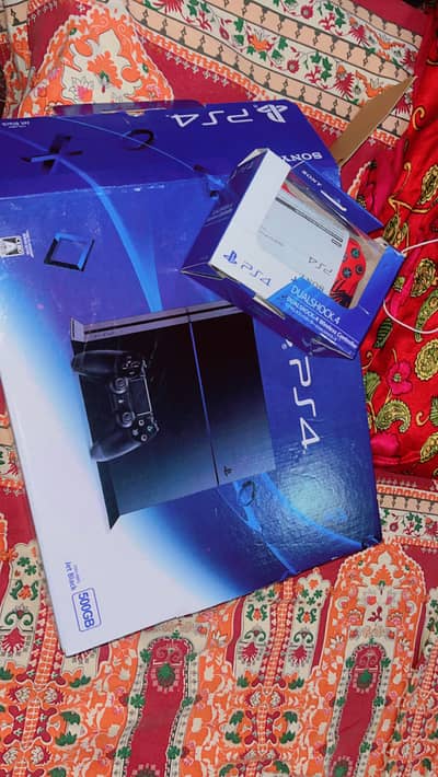 Ps4 fat 500 gb black colour with 2 controller