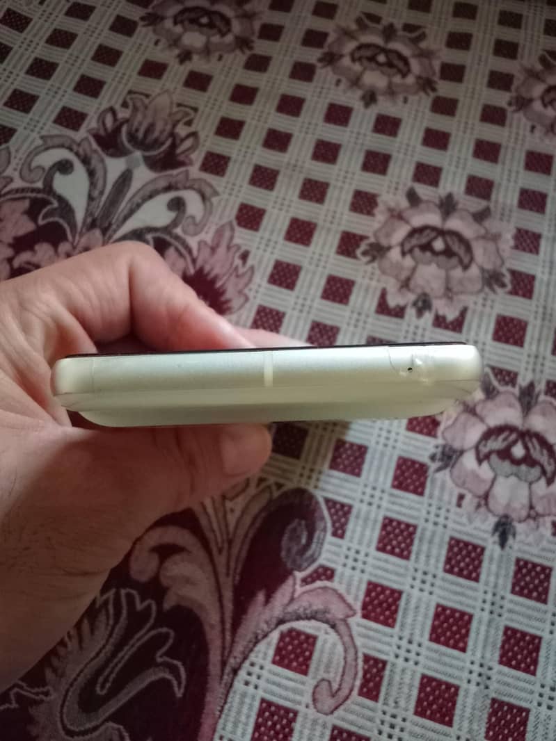 Google Pixel 7 5