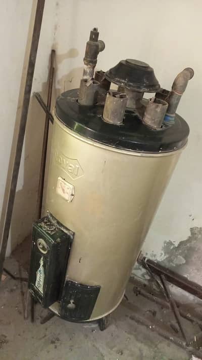 Royal Gas Geyser - Good Working Condition
