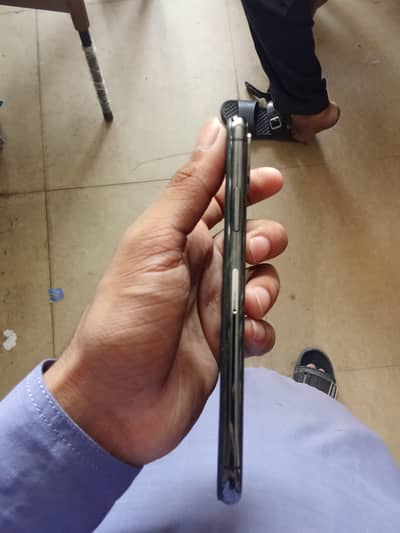 iPhone X