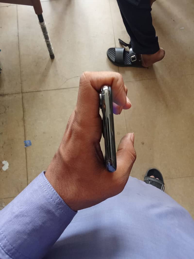 iPhone X 1