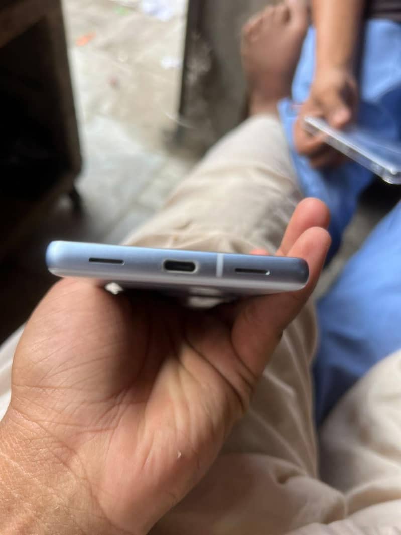 Google Pixel 7a 3