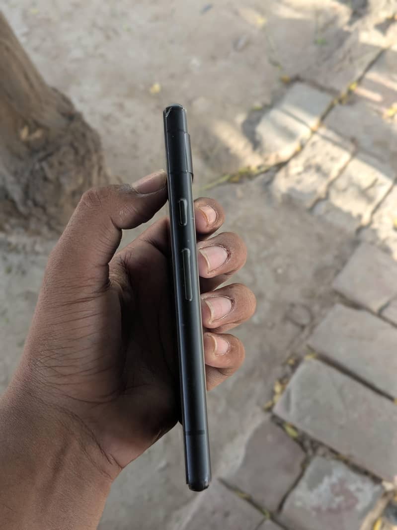 Google Pixel 7a 5