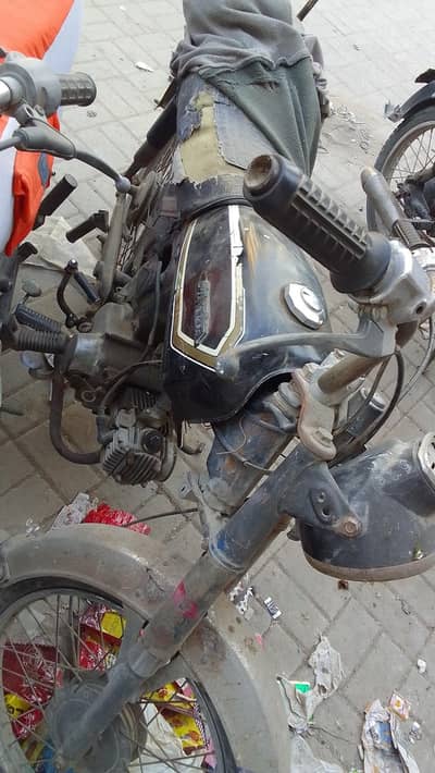 Honda C-70cc ⁰³²³²⁵¹⁷⁵²⁹