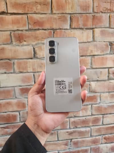 Infinix Hot 60i 6/128GB 10/10 Lush Condition 2 months used onlyl