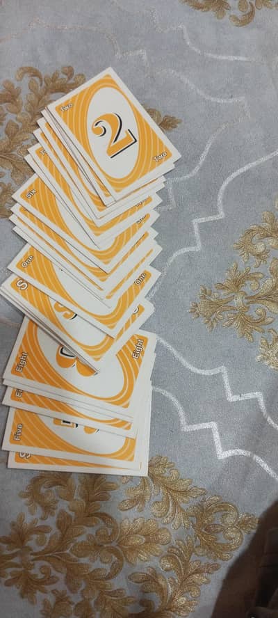 Uno cards