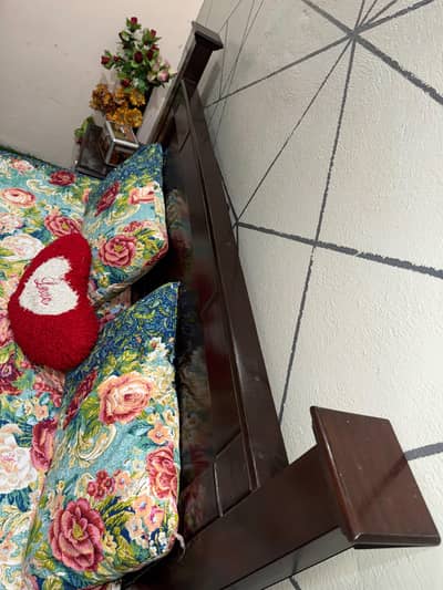 Bed+ dressing table with 2 side tables shavy