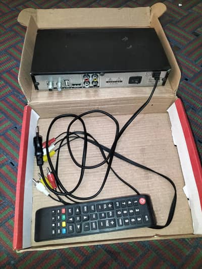 dish just box open ha 1 bar b use nhi hoi all ok ha 03084583805