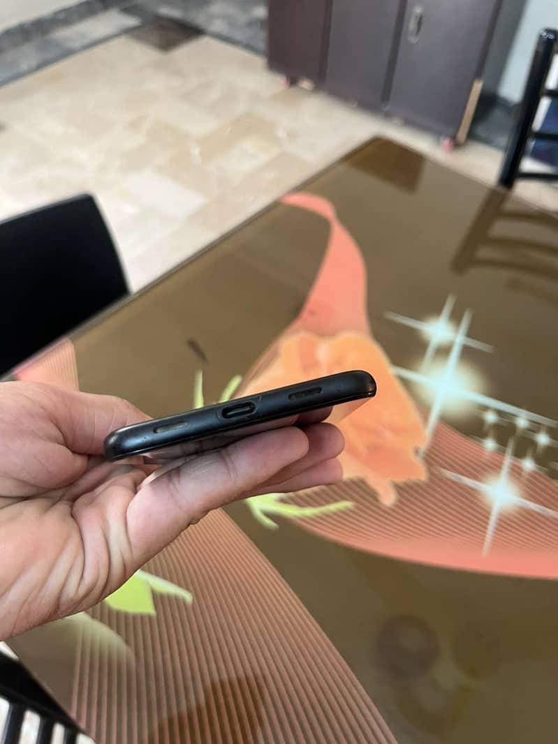 Google Pixel 4a 4