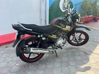 Yamaha ybr g 2020 model. pack 10/10   call 03166900271