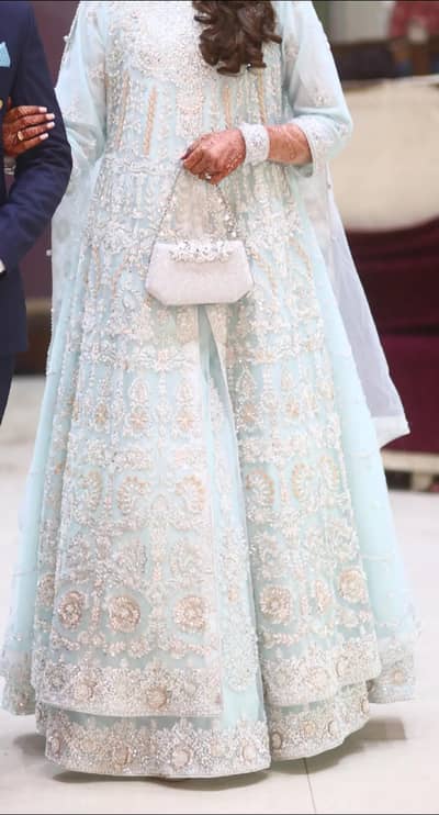 only 4 hours used maxi for sale
