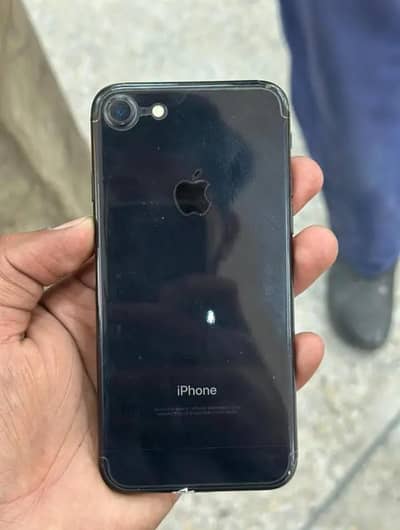 Apple iPhone 7