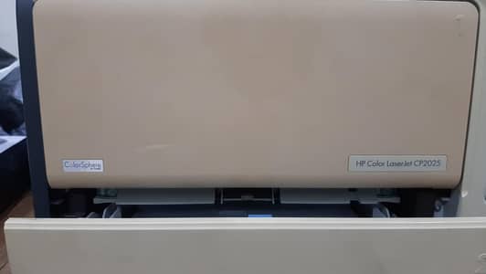 HP Laser jet Color CP 2025