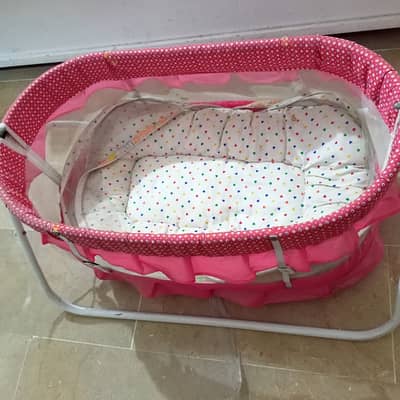 Baby swing (bed) with baby carrier